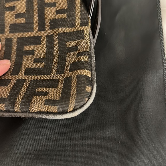Fendi zucca baguette crossbody - Picture 8 of 14